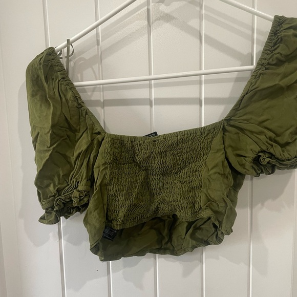 Urban Outfitters green women’s crop top size XS. - Picture 5 of 5